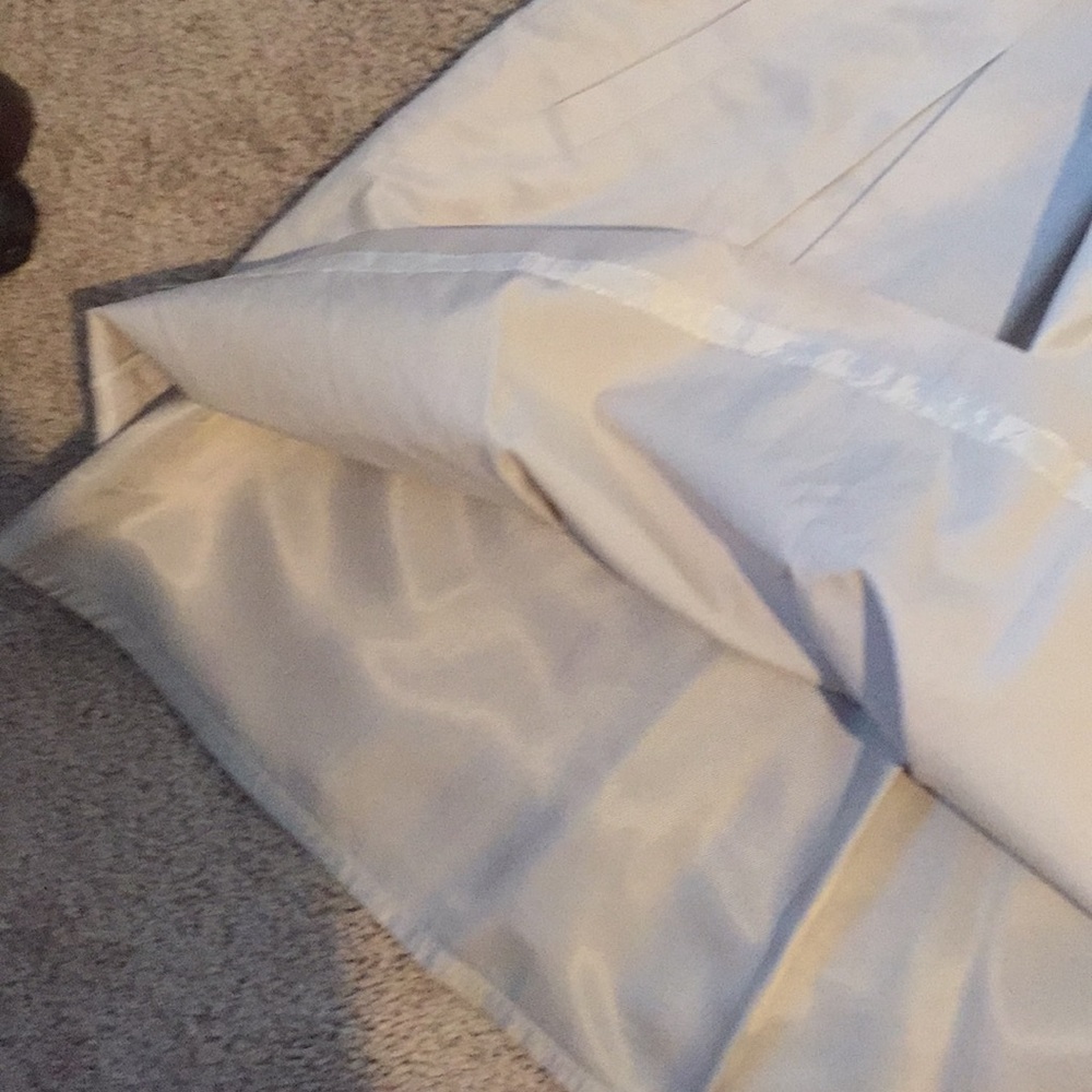 BCBG MAXAZRIA skirt with pockets - Picture 4 of 5